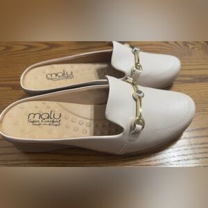 Malu Women's Made In Brazil Horsebit Comfort Mules, Light Pink/blush size7 NWOT